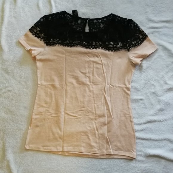 H&M Lace Top - Picture 3 of 3